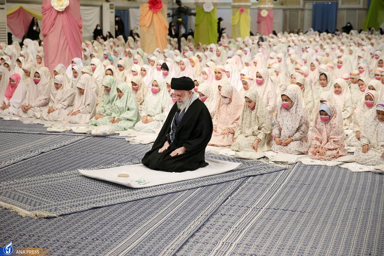 امروز زنان مسئولیت‌پذیر ما در بخشهای علمی، عملی و جهادی، مایه افتخار کشور و بیش از گذشته هستند