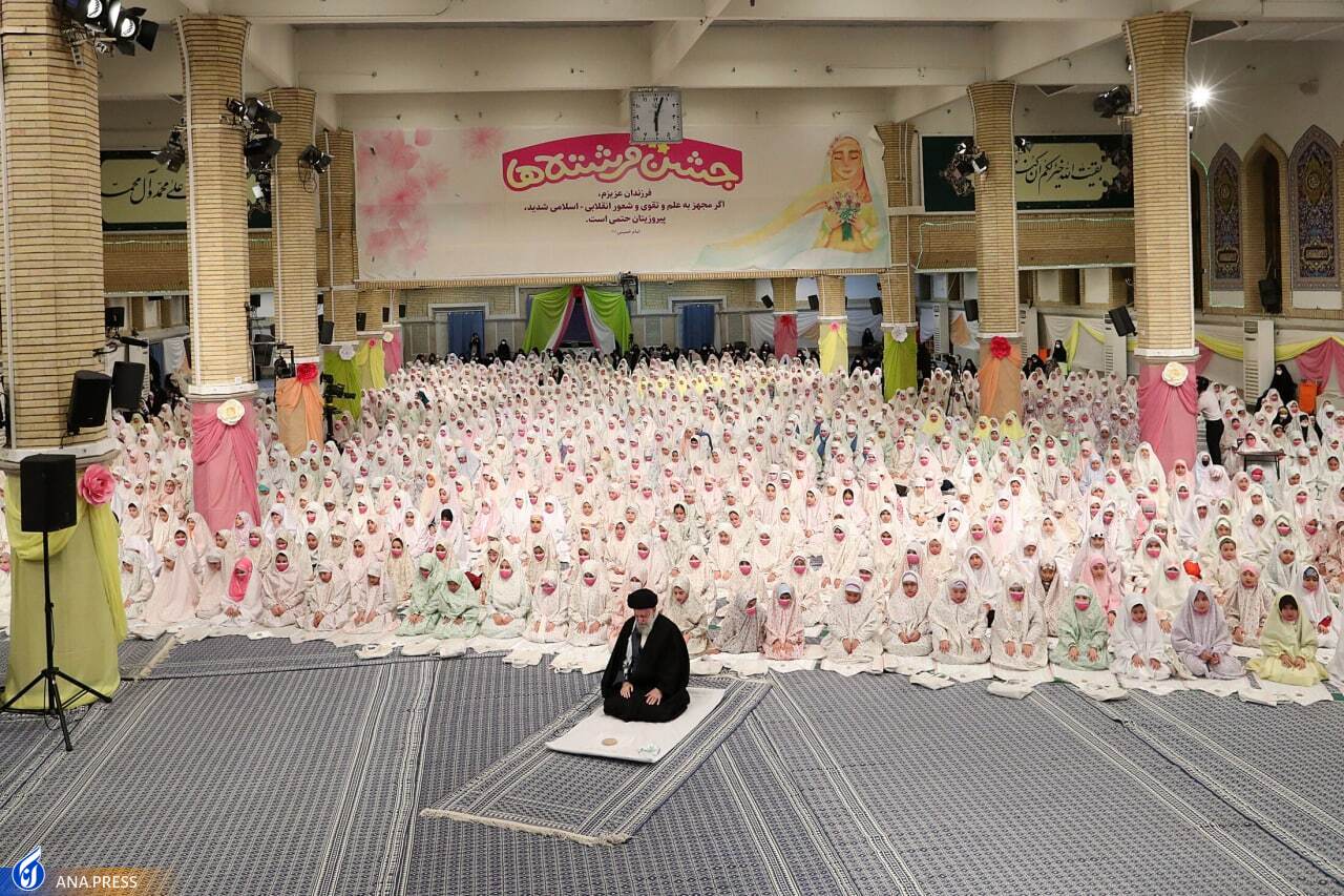 امروز زنان مسئولیت‌پذیر ما در بخش‌های علمی، عملی و جهادی بیش از گذشته و مایه افتخار کشور هستند