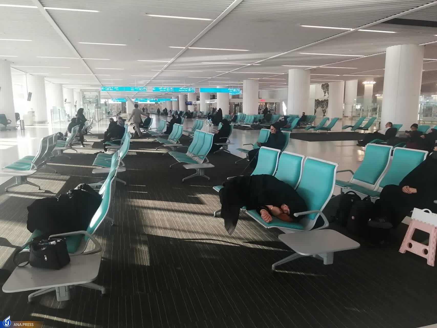 سرگردانی ۱۲ ساعته مسافران تهران- نجف در فرودگاه + عکس