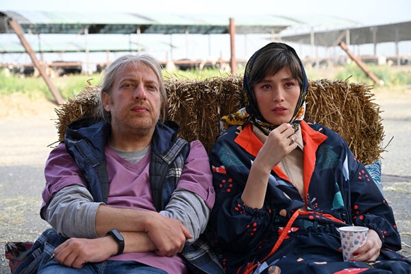 تهیهکننده «چرا گریه نمیکنی؟» در گفتوگو با آنا: تهیهکننده «چرا گریه نمیکنی؟» در گفتوگو با آنا: