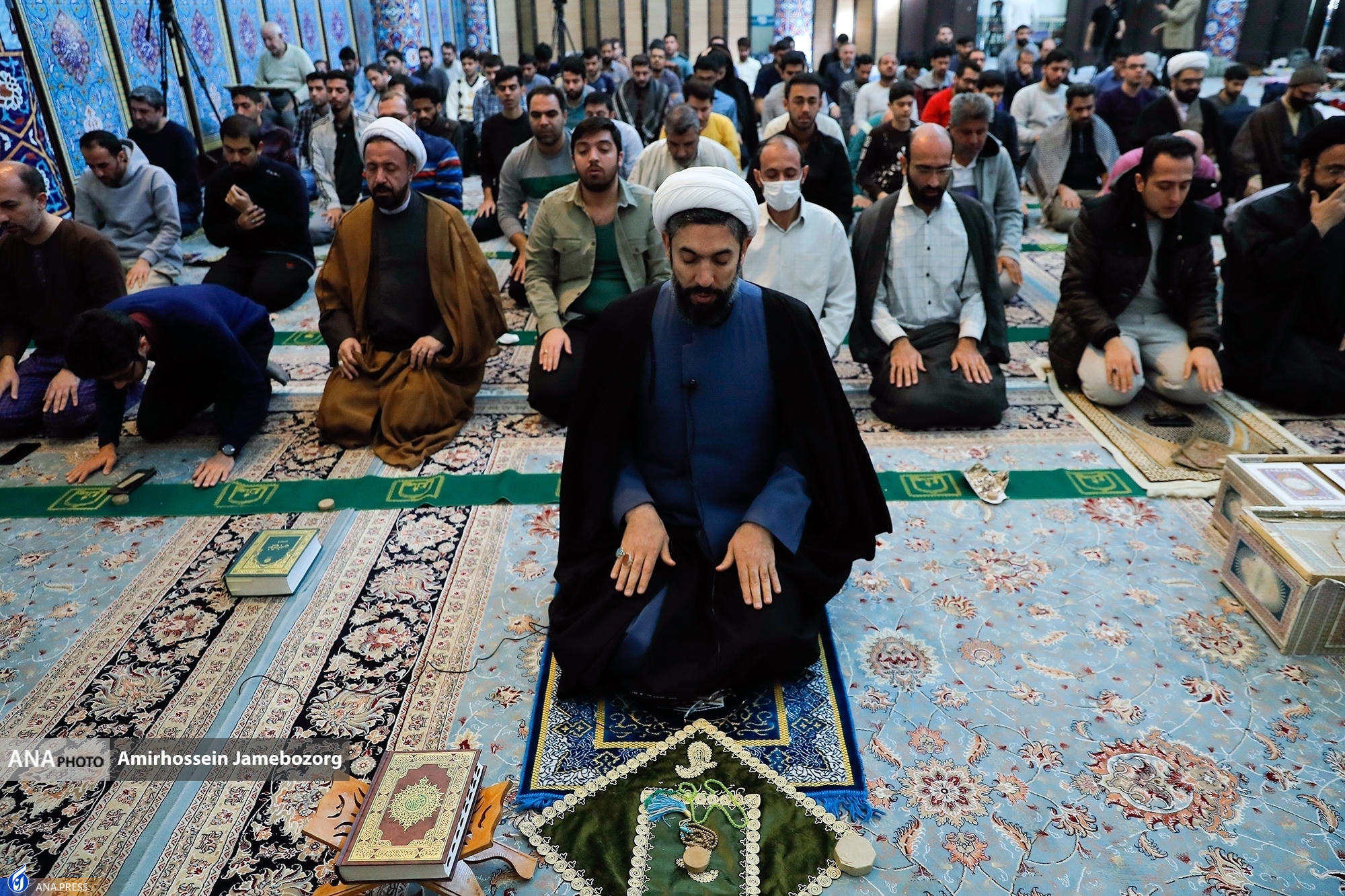 شور عاشقی در اعتکاف نخبگان شور عاشقی در اعتکاف نخبگان