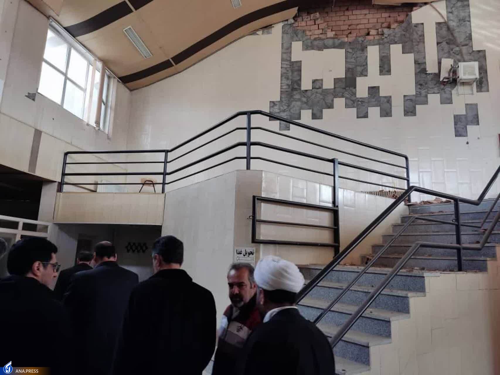 کاروان همدلی دانشگاهیان دانشگاه آزاد راهی مناطق زلزله‌زده شد