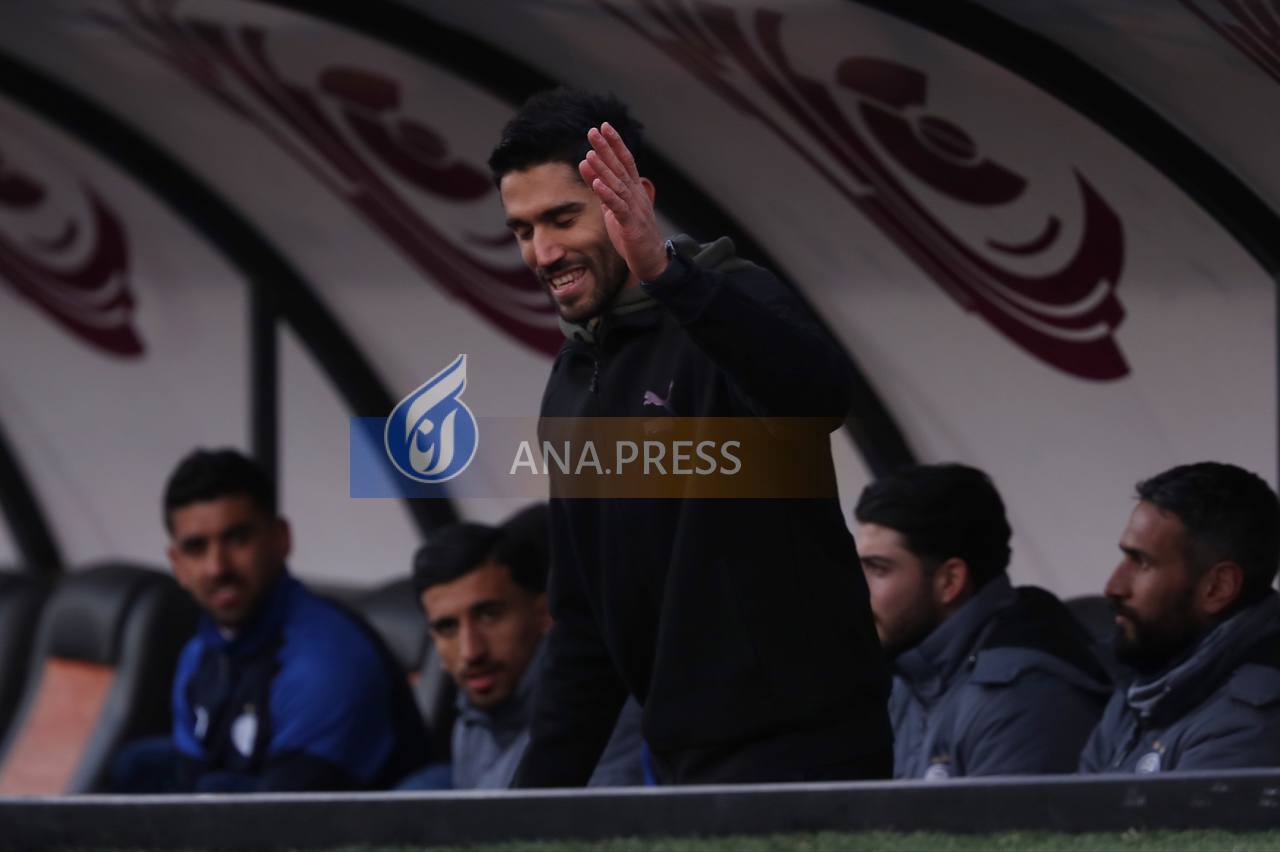 واکنش‌های سرمربی و دروازه‌بان استقلال به برتری مقابل نفت+تصاویر