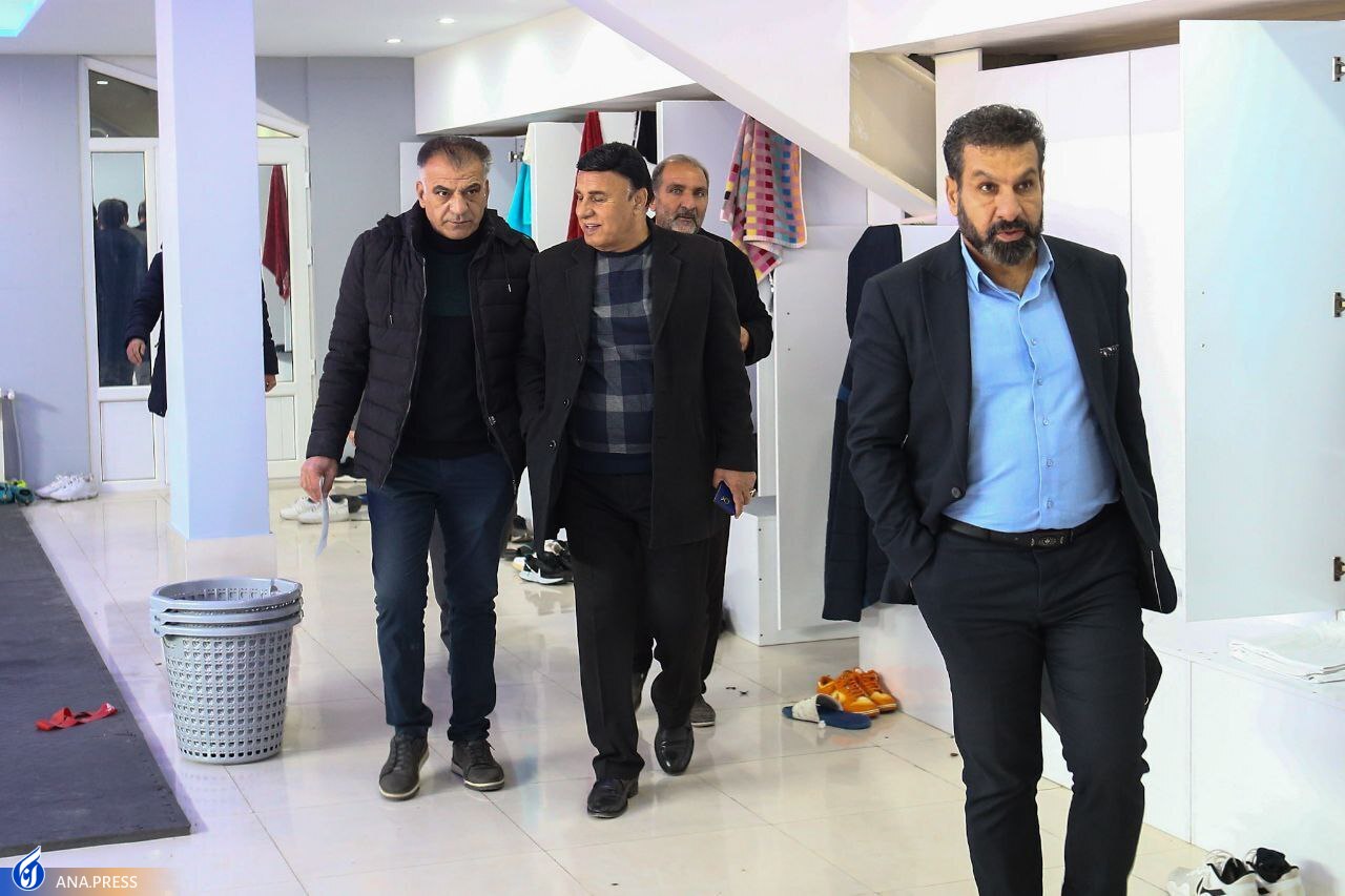 حضور بازیکن مازاد و ۲ عضو هیات مدیره چند استقلالی باز هم تمرین نکردند+تصاویر حضور بازیکن مازاد و ۲ عضو هیات مدیره چند استقلالی باز هم تمرین نکردند+تصاویر