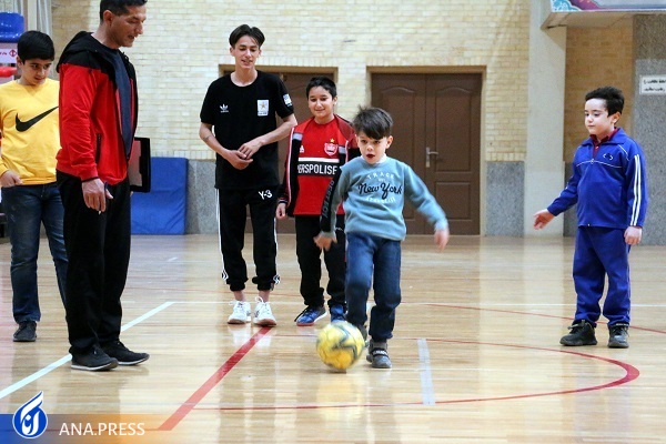 از برپایی نمایشگاه و نشست‌های تبیینی تا ادای دین به شهدا