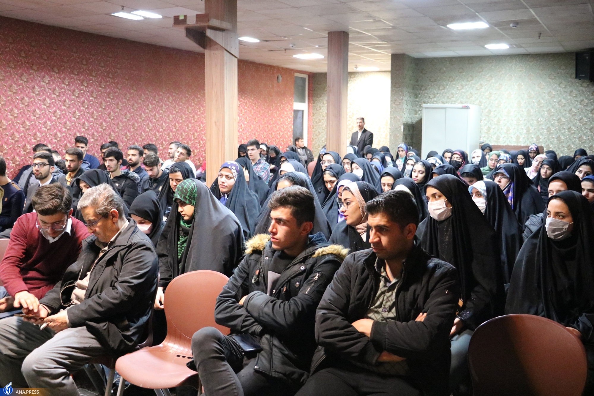 پایان نخستین دوره توانمندسازی نسیم تبیین با تجلیل از ۱۷ دانشجو پایان نخستین دوره توانمندسازی نسیم تبیین با تجلیل از ۱۷ دانشجو