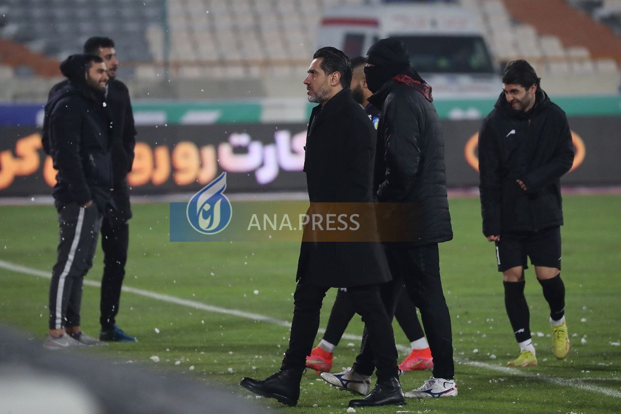 هواداران خشمگین پرسپولیس ملاحظه پیروانی را هم نکردند+تصاویر