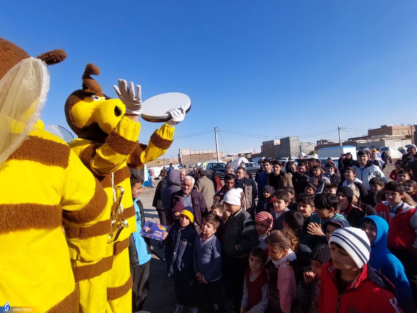 وقتی تئاتر مرحمی بر دلهای کودکان خوی می شود وقتی تئاتر مرحمی بر دلهای کودکان خوی می شود