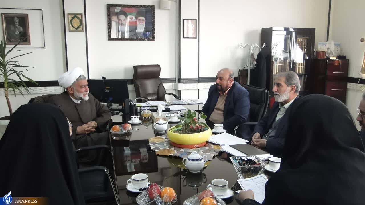 معاون پژوهشی دانشگاه آزاد اسلامی پرند و رباطکریم معرفی شد معاون پژوهشی دانشگاه آزاد اسلامی پرند و رباطکریم معرفی شد