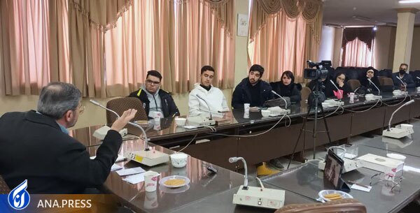 رقابت ۳۶ تیم دانشگاه آزاد رودهن در دور سوم رقابت کرسیهای آزاداندیشی رقابت ۳۶ تیم دانشگاه آزاد رودهن در دور سوم رقابت کرسیهای آزاداندیشی