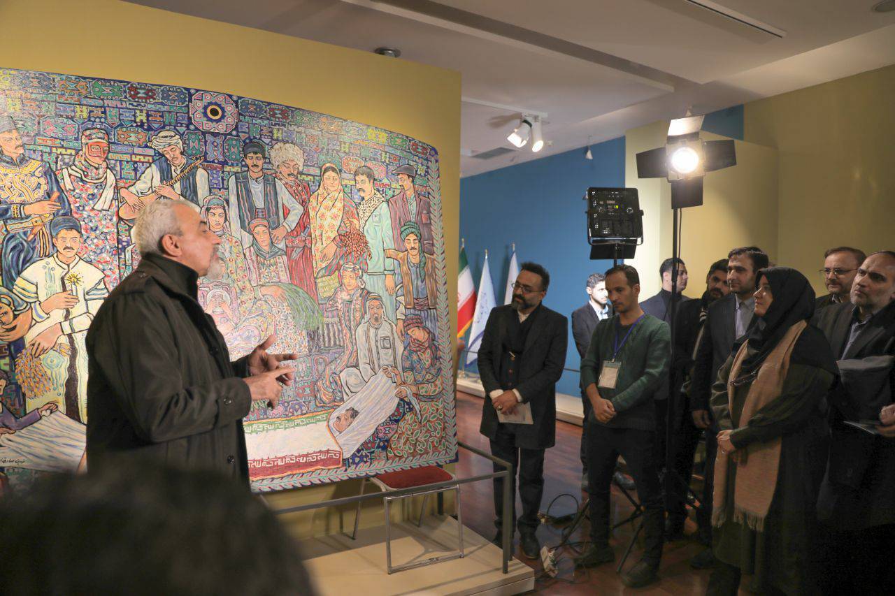 رونمایی از تابلوی نقاشی «وحدت» اثر صادق ایوبی