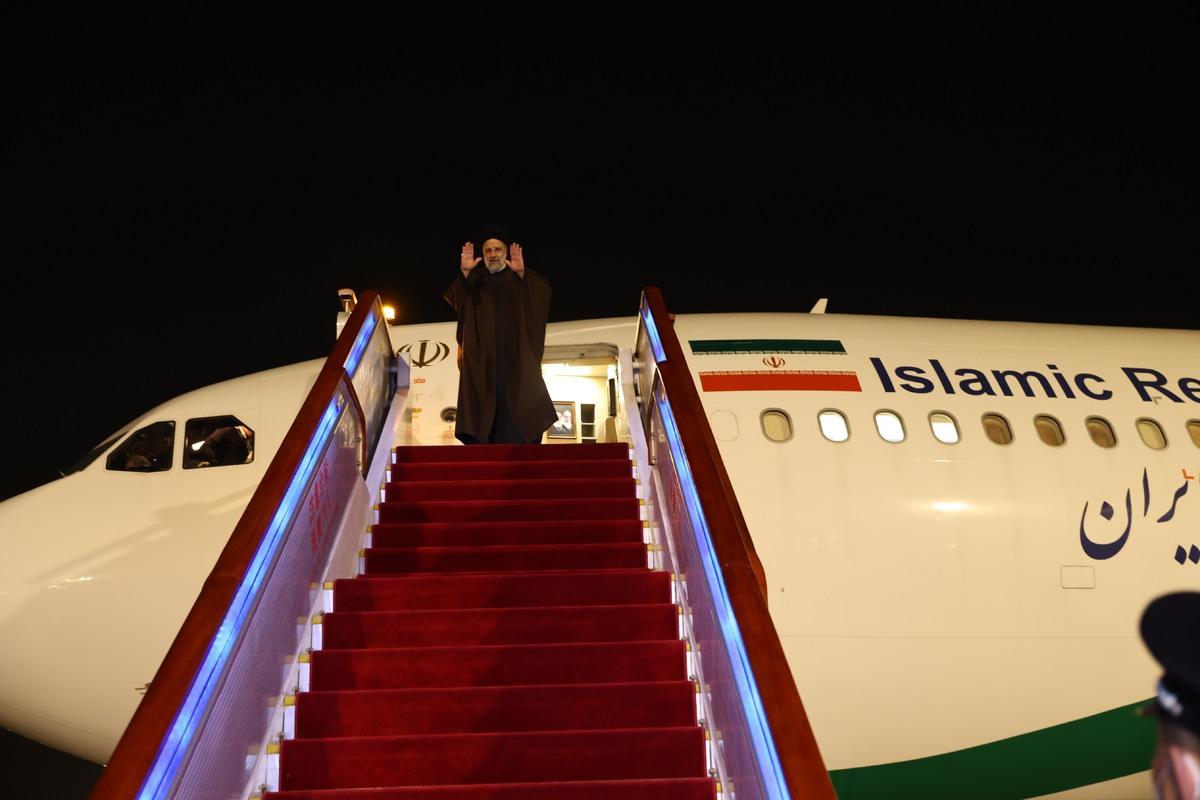 رئیس جمهور کشورمان پکن را به مقصد تهران ترک کرد