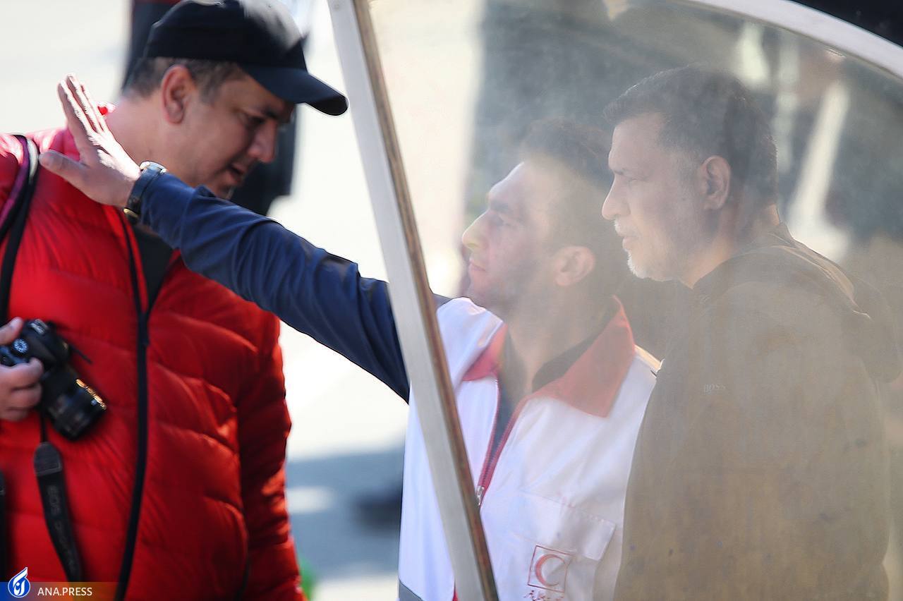 تصاویر جذاب از بازی خیرخواهانه در ورزشگاه غدیر با حضور دایی و جمعی از هنرمندان