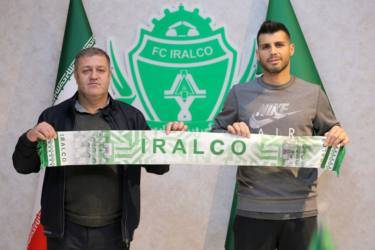 مهاجم صنعت نفت به آلومینیوم اراک شد+عکس مهاجم صنعت نفت به آلومینیوم اراک شد+عکس