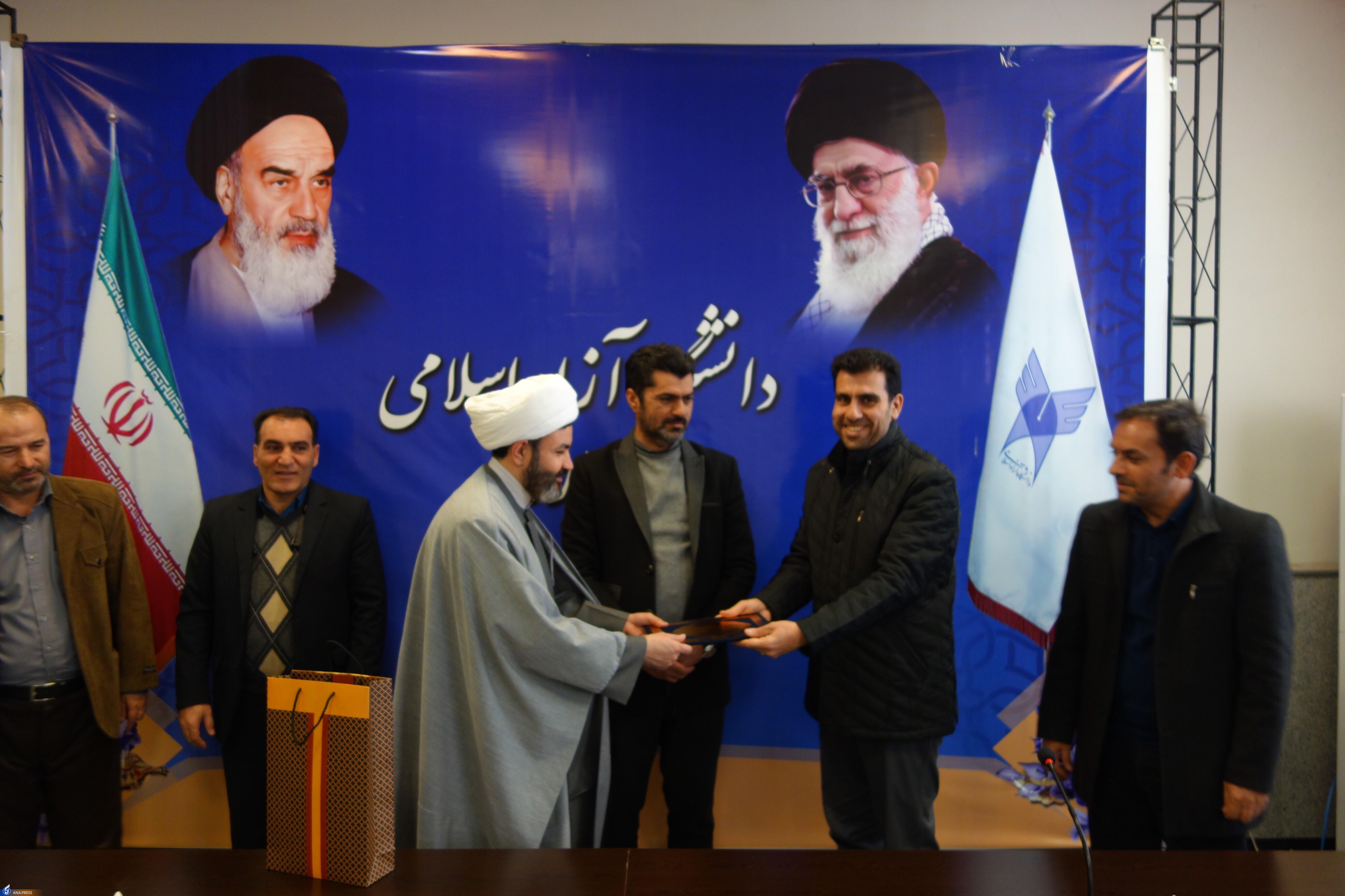 معاون هماهنگی و برنامهریزی دانشگاه آزاد آذربایجان غربی منصوب شد معاون هماهنگی و برنامهریزی دانشگاه آزاد آذربایجان غربی منصوب شد