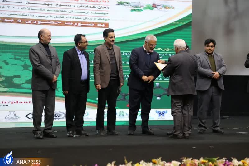 ایجاد شبکه قوی در حوزه گیاهان دارویی و اشتغالزایی دانشجویان از محل تولیدات علمی و تحقیقاتی