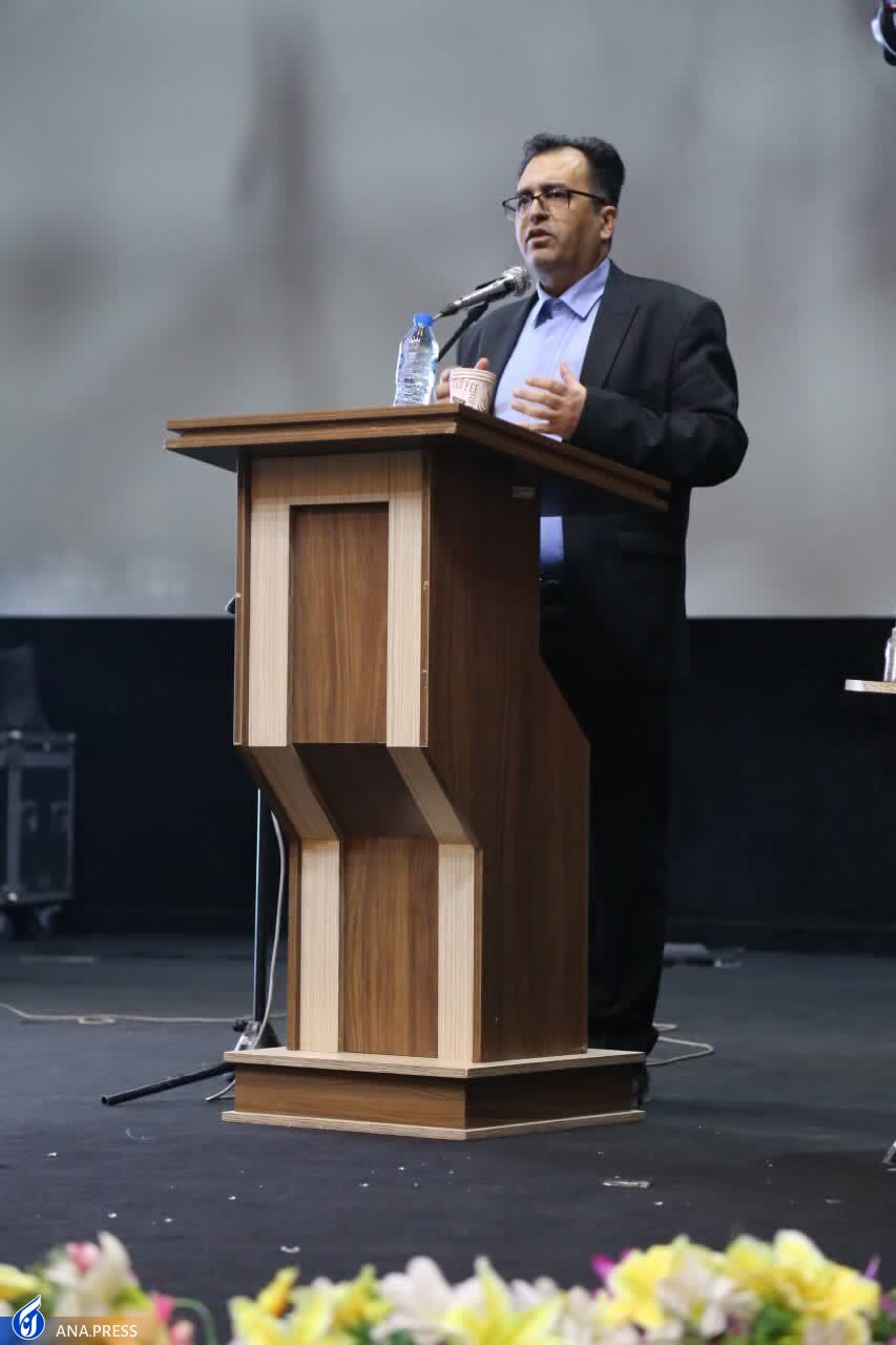 لزوم ایجاد شبکه قوی در حوزه گیاهان دارویی و اشتغالزایی دانشجویان لزوم ایجاد شبکه قوی در حوزه گیاهان دارویی و اشتغالزایی دانشجویان