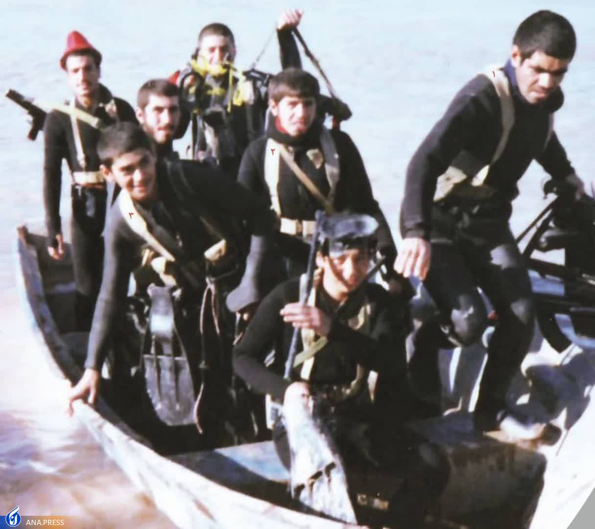 غواص ۱۶ ساله‌ای که سرش را زیر آب کرد تا عملیات لو نرود