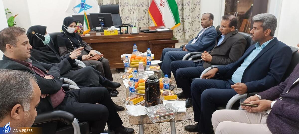 اجرای طرح ۱۵ هکتاری کشت مرکبات، نخیلات و انبه در میناب اجرای طرح ۱۵ هکتاری کشت مرکبات، نخیلات و انبه در میناب