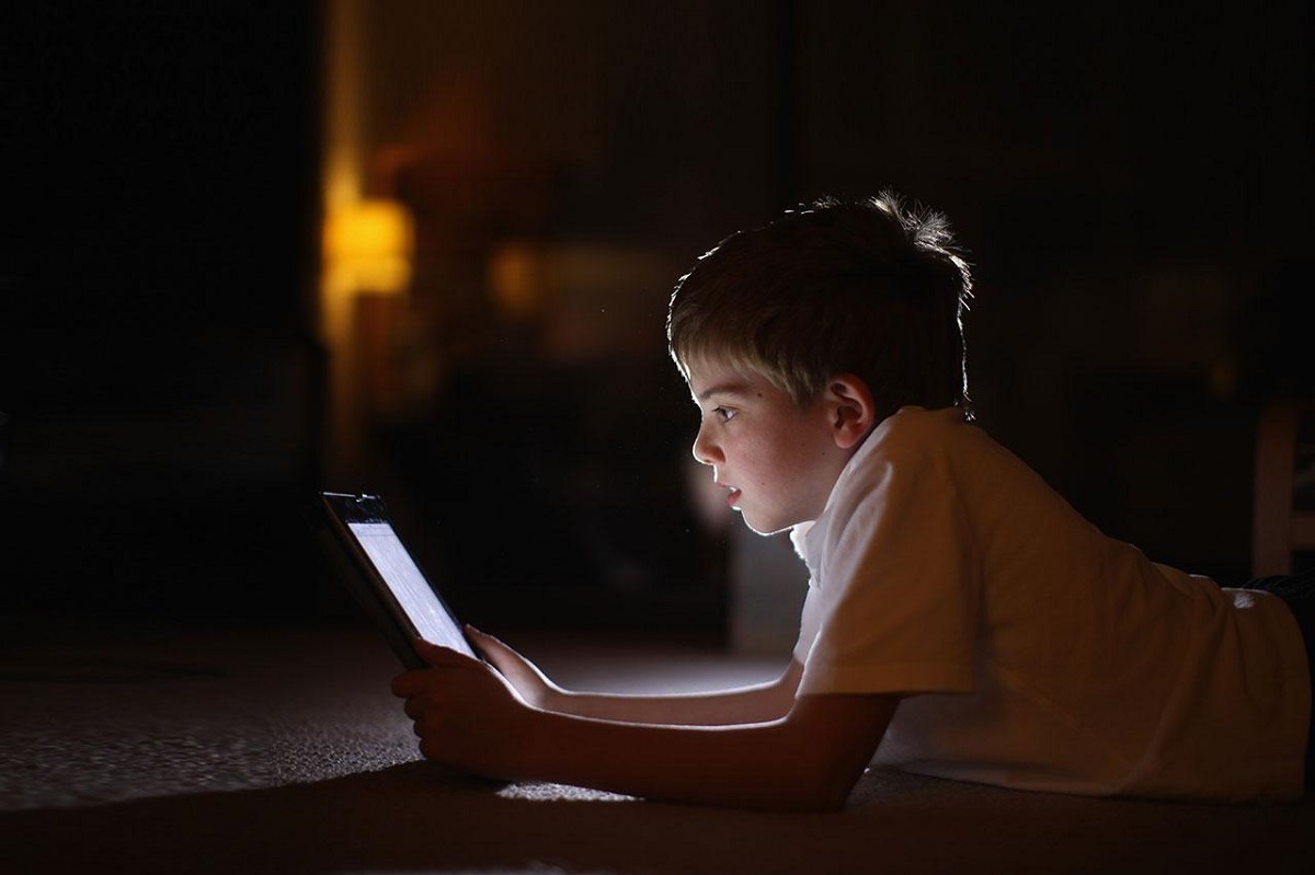 گوشیهای هوشمند؛ ابزار مناسب برای سرگرم کردن کودکان یا عامل ایجاد اختلال روانی؟ گوشیهای هوشمند؛ ابزار مناسب برای سرگرم کردن کودکان یا عامل ایجاد اختلال روانی؟