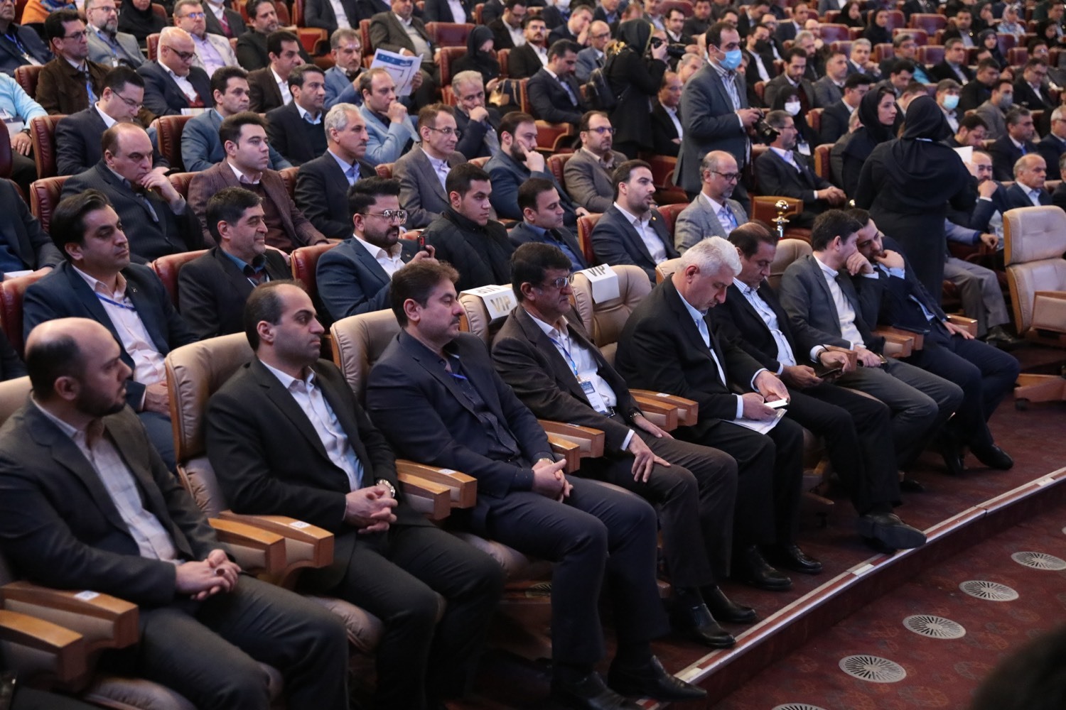 آغاز به کار نهمین همایش «بانکداری الکترونیک و نظامهای پرداخت» با مشارکت بانک صادرات ایران آغاز به کار نهمین همایش «بانکداری الکترونیک و نظامهای پرداخت» با مشارکت بانک صادرات ایران