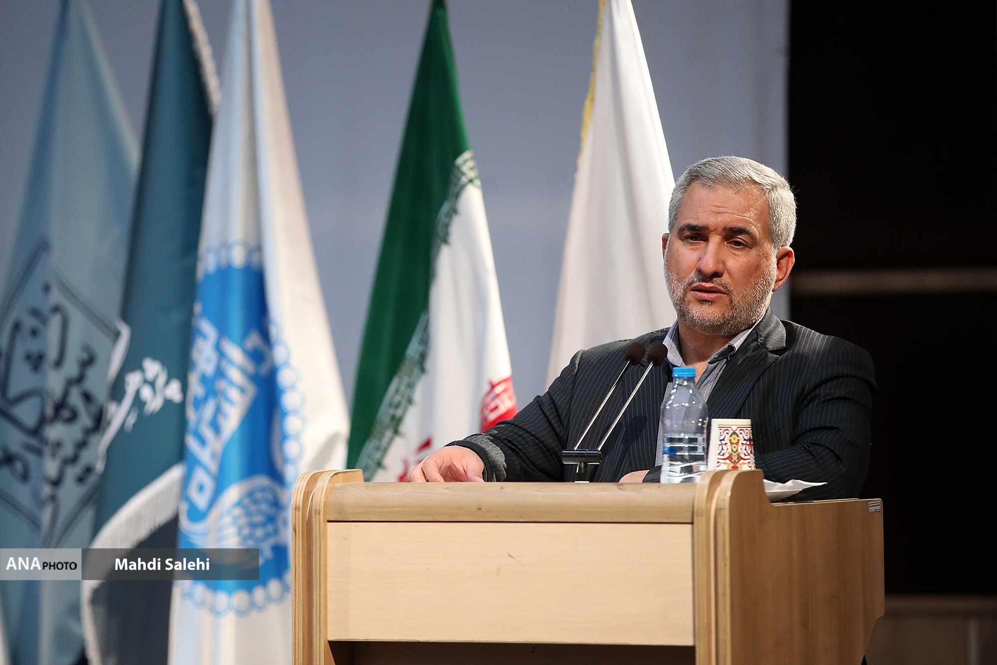 ضرورت استفاده از جذابیت های فضای مجازی برای استحکام بنیان خانواده ضرورت استفاده از جذابیت های فضای مجازی برای استحکام بنیان خانواده