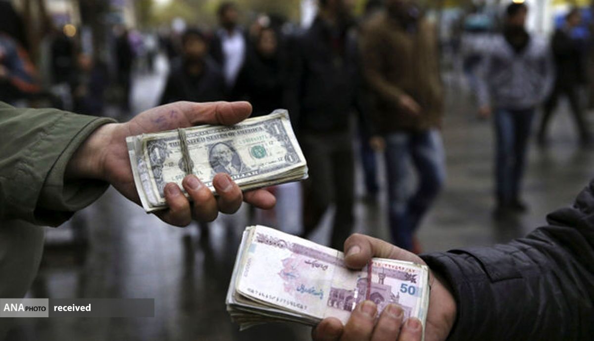 حجم نقدینگی را باید کنترل کرد/ برای کنترل نقدینگی حقوقها را افزایش ندهید/ دولت شهامت به خرج دهد و افزایش حقوق را متوقف کند حجم نقدینگی را باید کنترل کرد/ برای کنترل نقدینگی حقوقها را افزایش ندهید/ دولت شهامت به خرج دهد و افزایش حقوق را متوقف کند