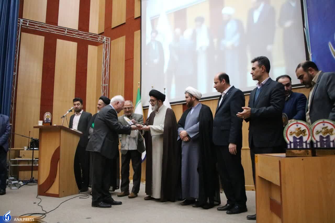 ۲۰ اثر جشنواره «همای رحمت» تجلیل شدند ۲۰ اثر جشنواره «همای رحمت» تجلیل شدند