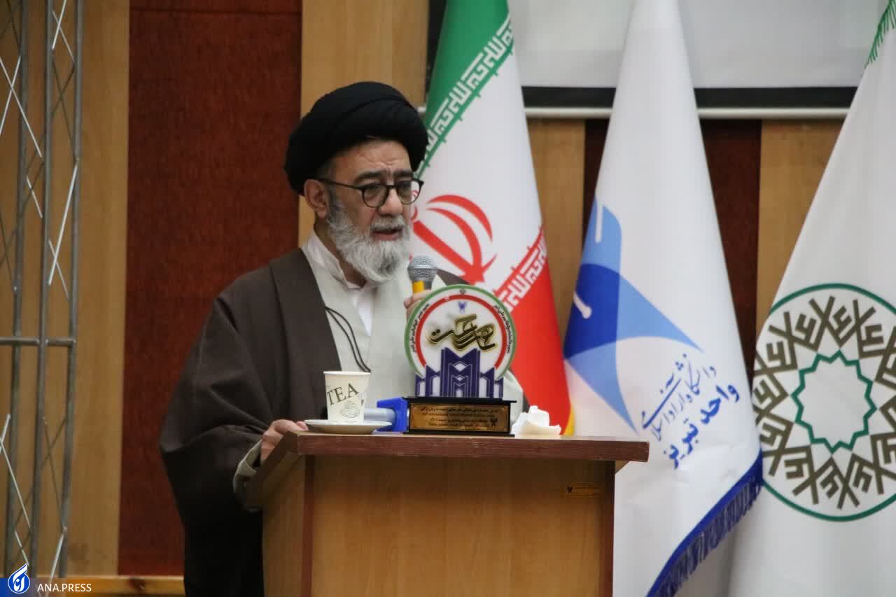 ۲۰ اثر جشنواره شعر «همای رحمت» تجلیل شدند