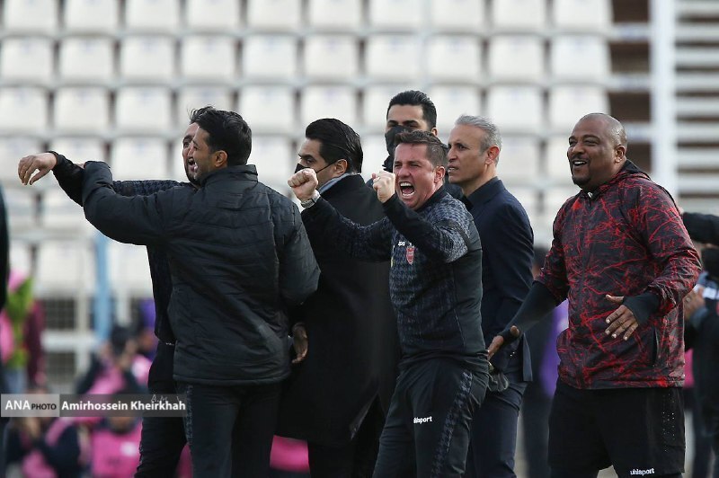 گزارش تصویری دیدار تراکتور و پرسپولیس