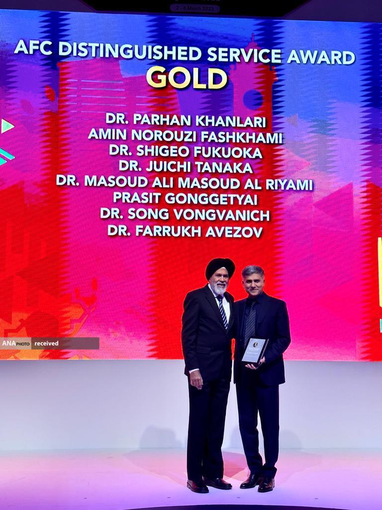 لوح تقدیر طلای پزشکی آسیا نصیب دکتران کشورمان شد