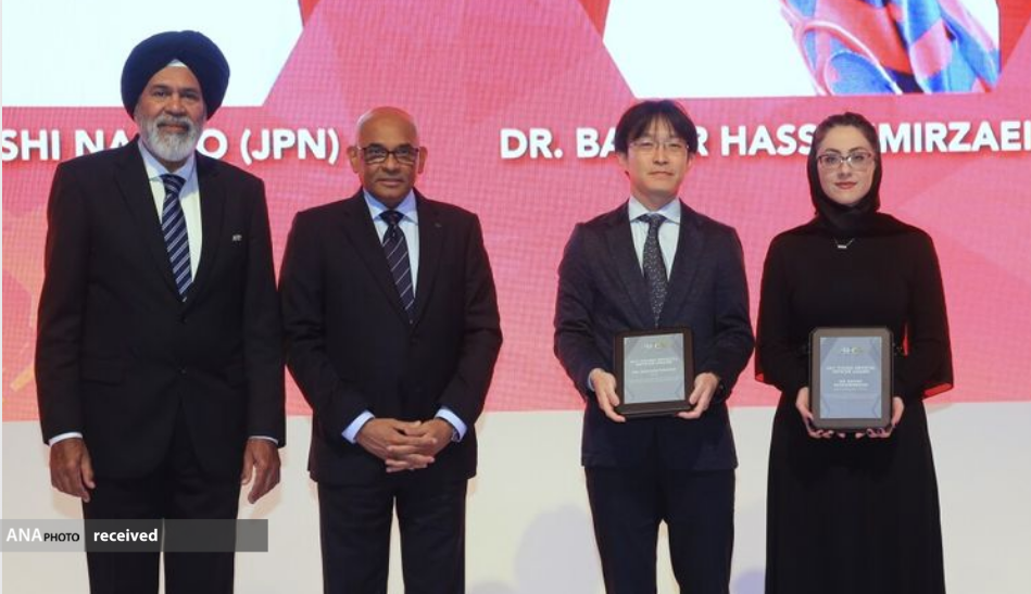 لوح تقدیر طلای پزشکی آسیا نصیب دکتران کشورمان شد لوح تقدیر طلای پزشکی آسیا نصیب دکتران کشورمان شد