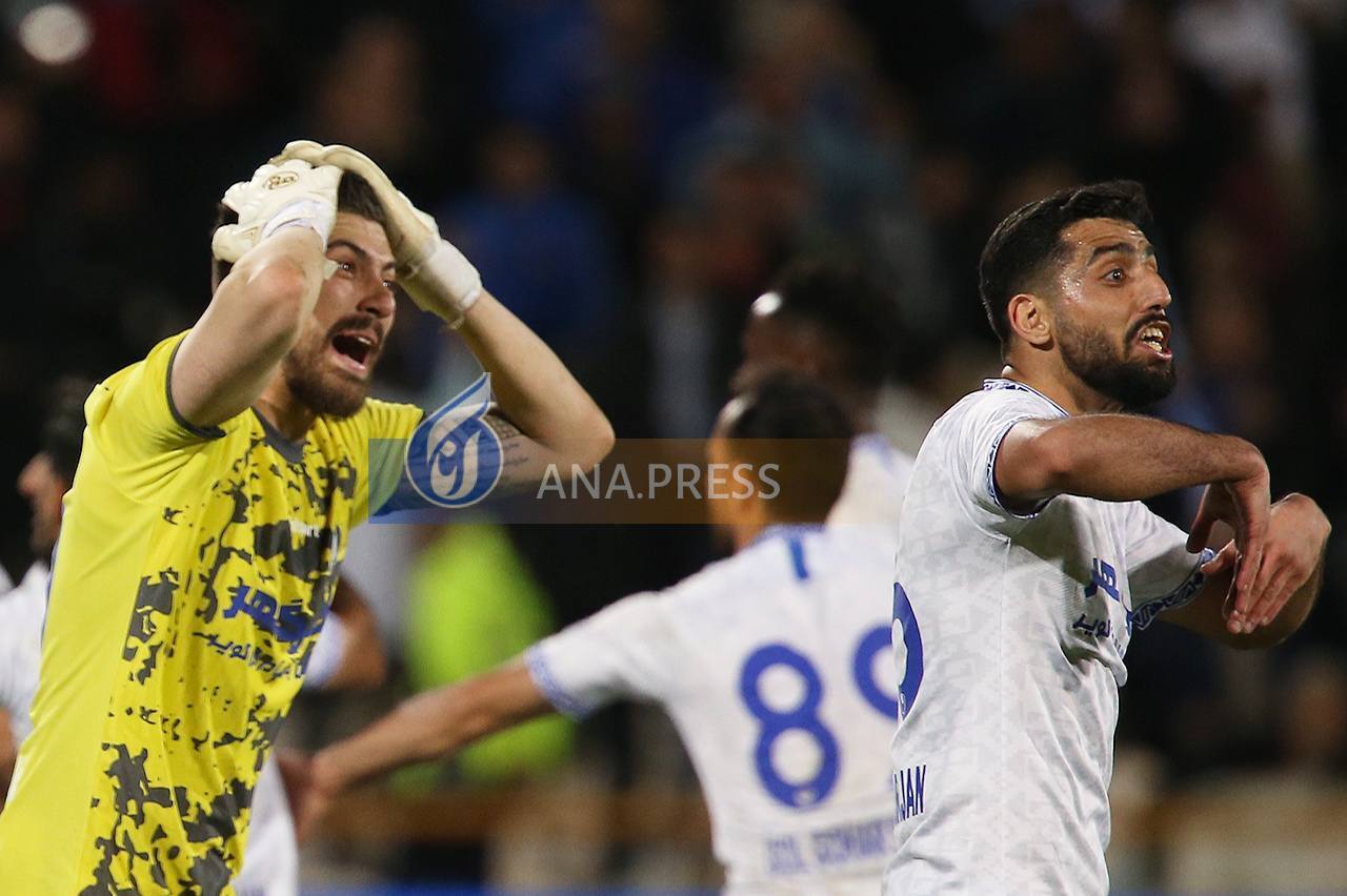 لحظه به لحظه با اعتراض استقلال لحظه به لحظه با اعتراض استقلال