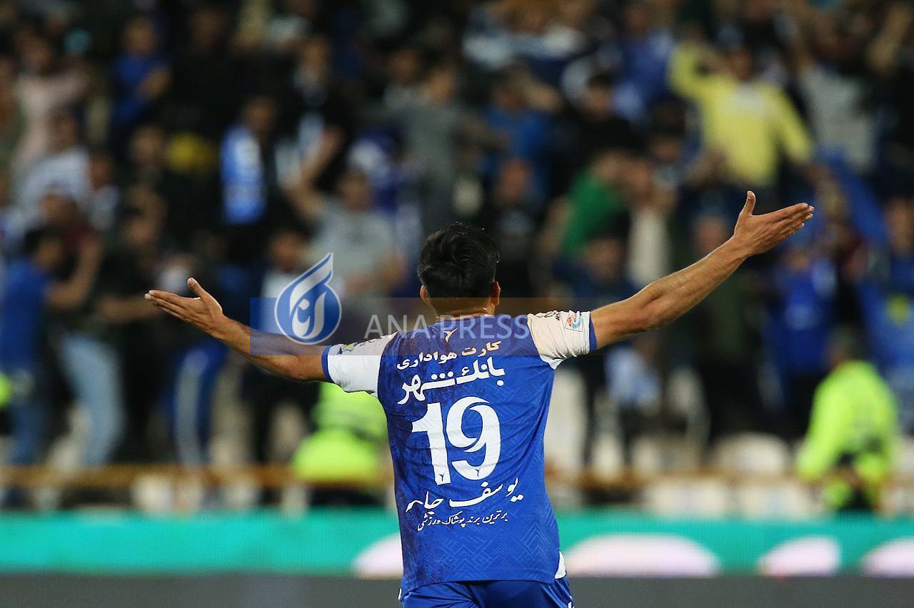 میرزایی چگونه کلید بازگشت استقلال را از شکست به پیروزی زد؟+تصاویر میرزایی چگونه کلید بازگشت استقلال را از شکست به پیروزی زد؟+تصاویر