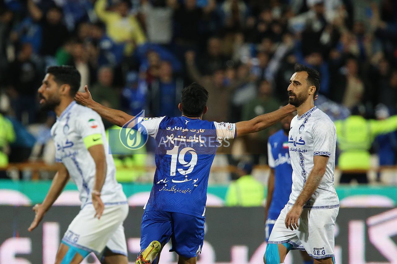 میرزایی چگونه کلید بازگشت استقلال را از شکست به پیروزی زد؟+تصاویر میرزایی چگونه کلید بازگشت استقلال را از شکست به پیروزی زد؟+تصاویر