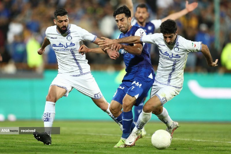 اعتراض باشگاه گل گهر بعد از پایان بازی با استقلال اعتراض باشگاه گل گهر بعد از پایان بازی با استقلال