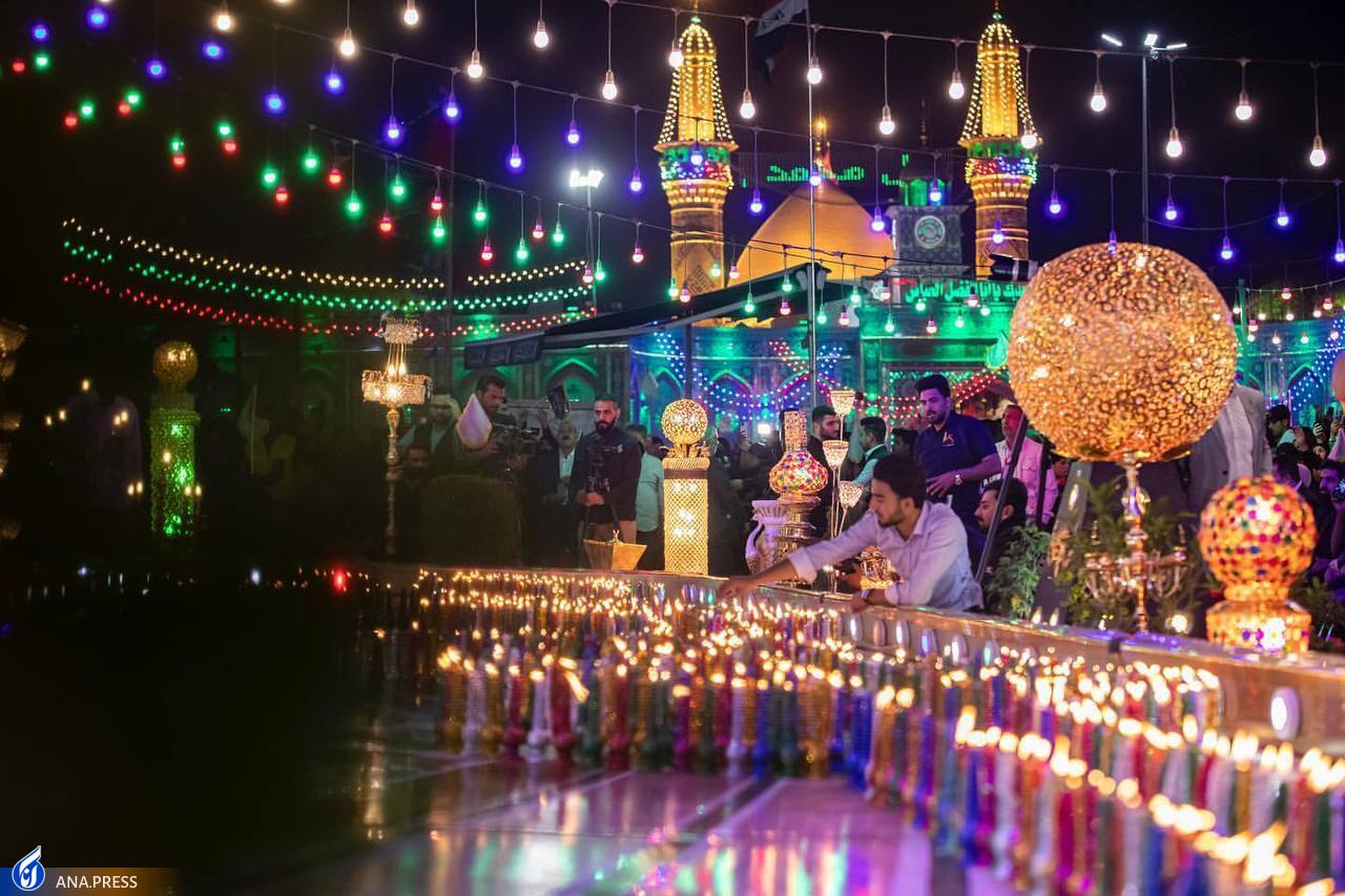 یک هزار و ۱۸۹ شمع رنگی برای میلاد حضرت مهدی(عج) در کربلا روشن شد یک هزار و ۱۸۹ شمع رنگی برای میلاد حضرت مهدی(عج) در کربلا روشن شد