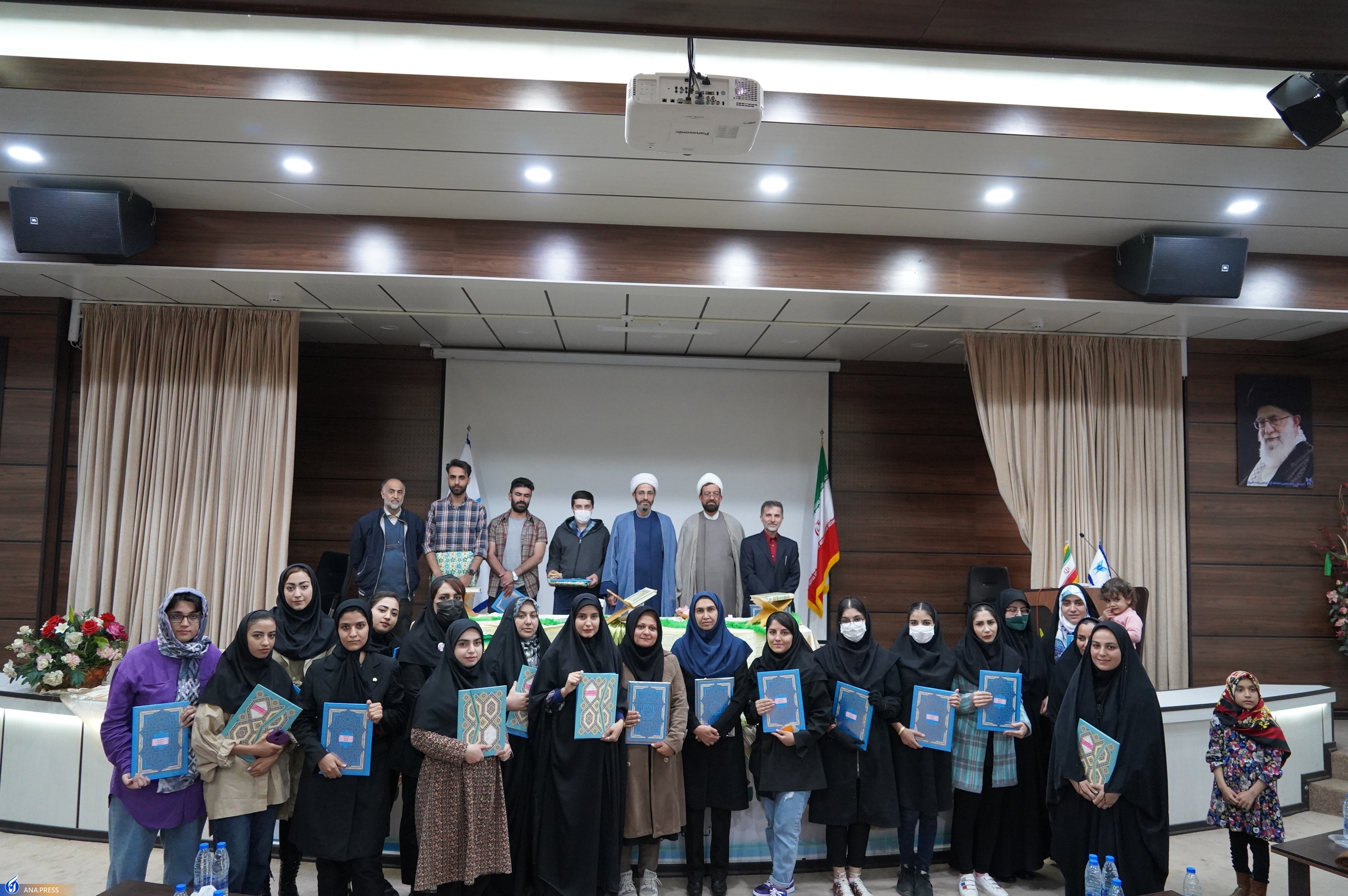 راهکار مهم ایجاد زمینه عملی برای پایان انتظار امام عصر (عج) چیست؟