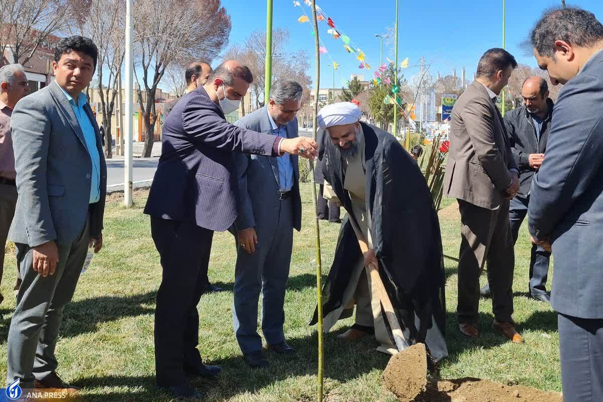 قطار جویندگان علم در ریل دوستی با طبیعت قطار جویندگان علم در ریل دوستی با طبیعت