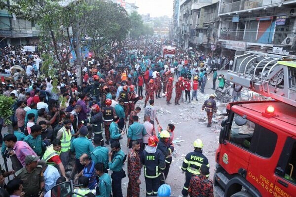 انفجار در پایتخت بنگلادش؛ ۱۵ نفر کشته و ۱۲۰ تَن زخمی شدند