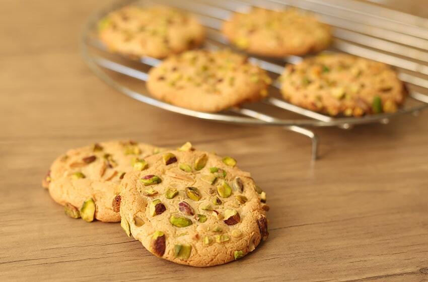 معرفی انواع شیرینیهای محلی استان تبریز معرفی انواع شیرینیهای محلی استان تبریز