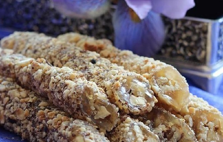 معرفی انواع شیرینی‌های محلی استان تبریز