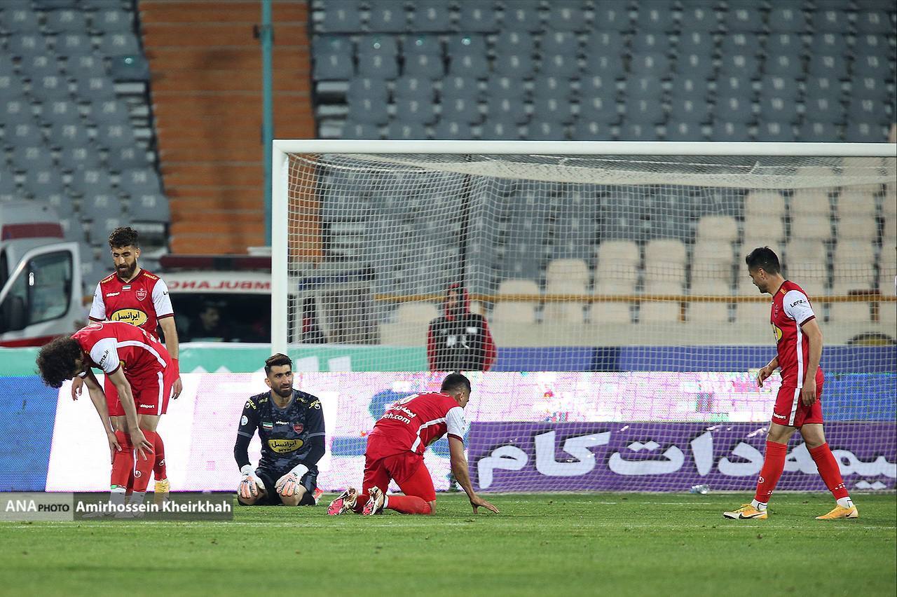 لحظهای که پرسپولیس مقابل سپاهان فروریخت+تصاویر لحظهای که پرسپولیس مقابل سپاهان فروریخت+تصاویر