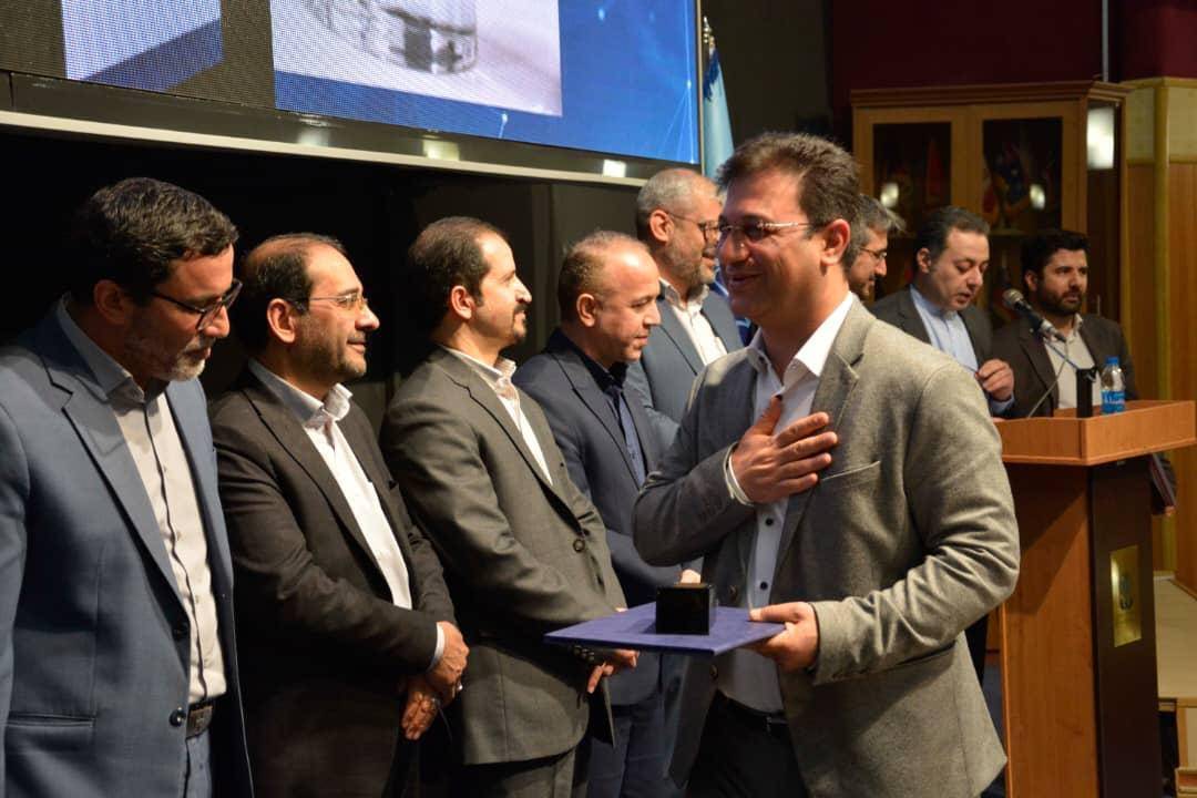 گروه زر در جمع برگزیدگان توسعه فناوری ایران