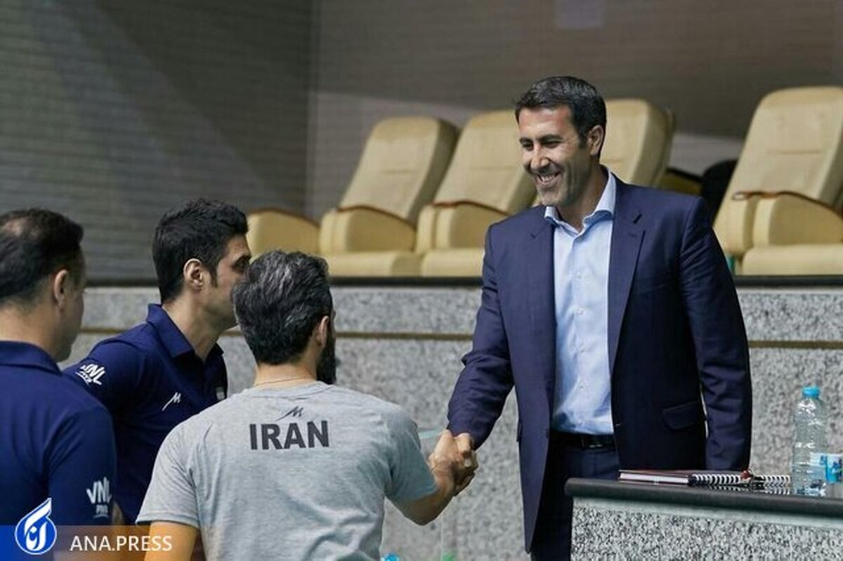 محمودی:سجادی به خاطر رفاقت با داورزنی با او مماشات می کند  چه کسی گفته او برود والیبال ایران تعلیق می شود؟