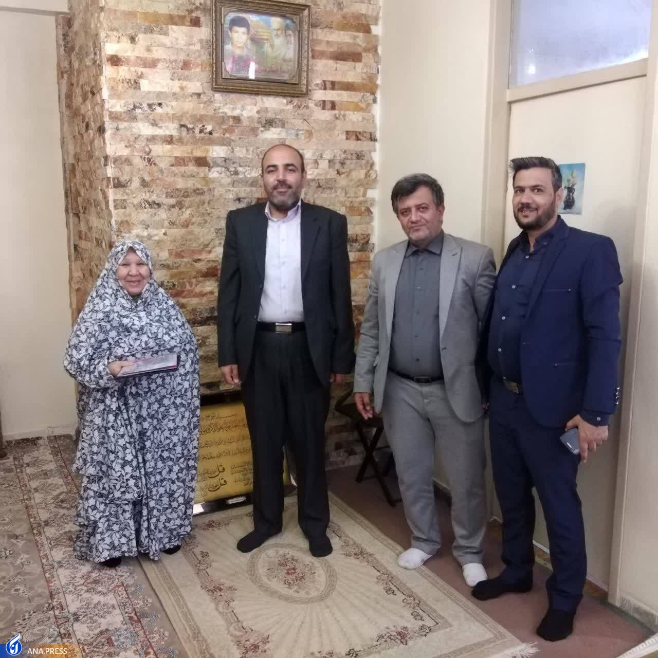 از کاشت درخت به یاد شهید تا دلجویی از خانواده‌ شهدا