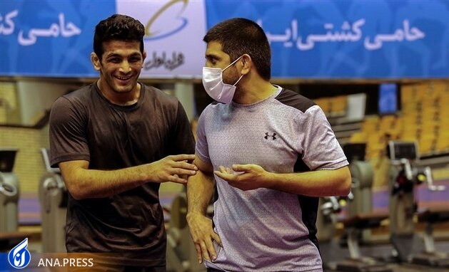 روابط پادشاه و دبیر همچنان شکراب است؟ روابط پادشاه و دبیر همچنان شکراب است؟