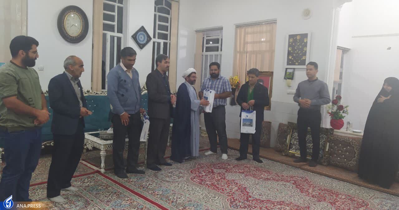 از کاشت درخت به یاد شهید تا دلجویی از خانواده‌ شهدا