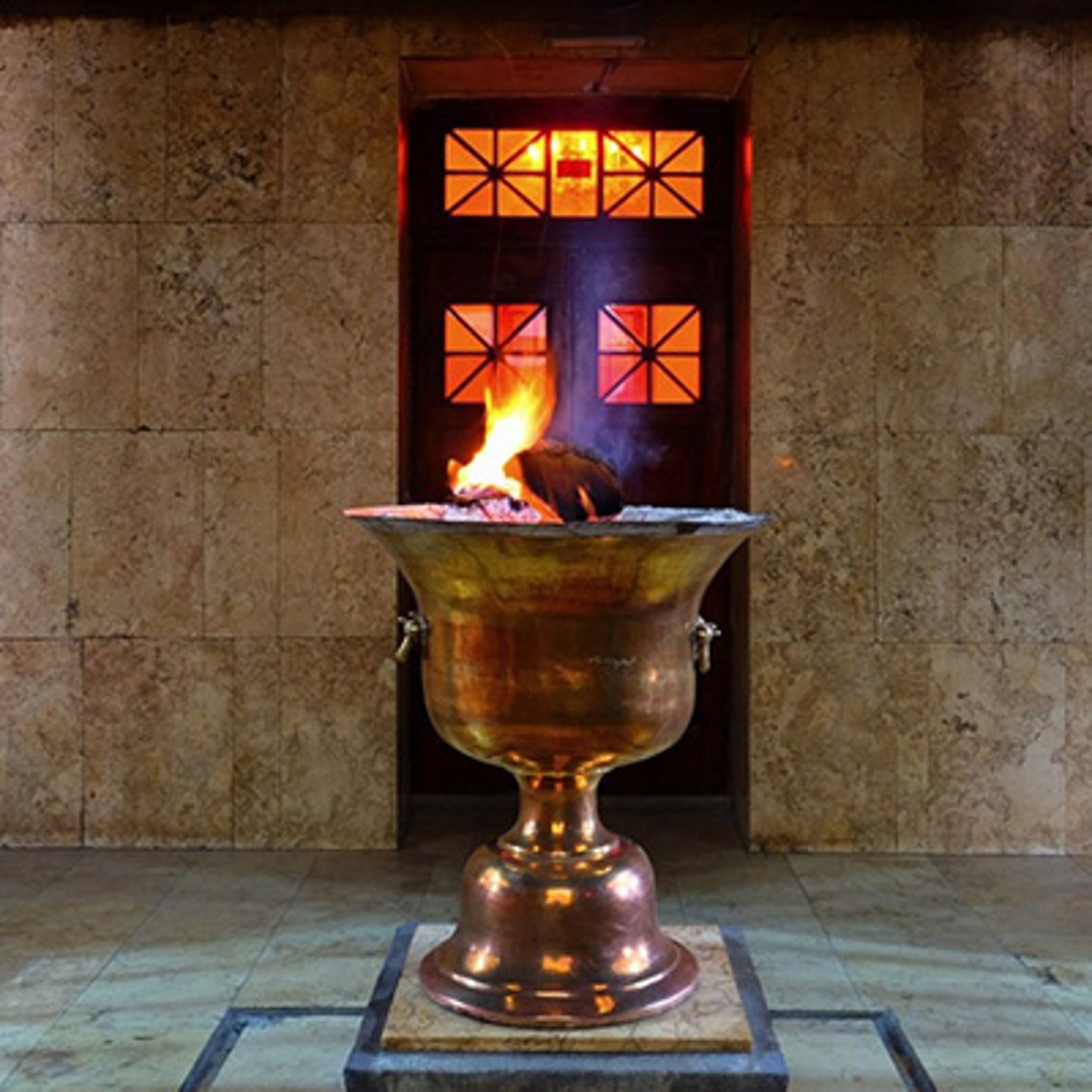 معرفی آتشکده ورهرام و هرآنچه که باید درباره آن بدانید