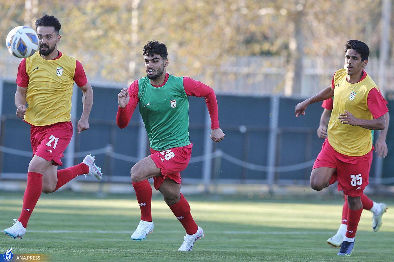 انجام آخرین تمرین تیم ملی در سال ١۴٠١/ عکس یادگاری ملیپوشان با «عمو موسی»+تصاویر انجام آخرین تمرین تیم ملی در سال ١۴٠١/ عکس یادگاری ملیپوشان با «عمو موسی»+تصاویر